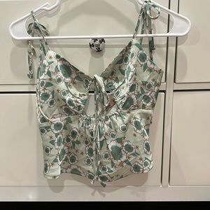 Bailey Rose green flowy top size M